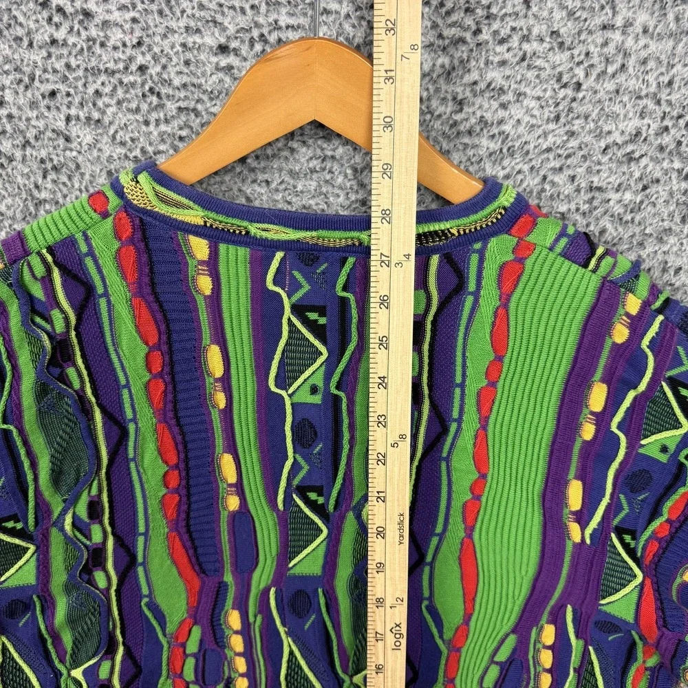 Tundra vintage sweater